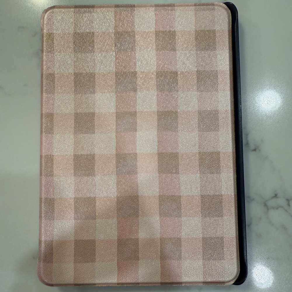 Picnic Plaid Paperwhite Kindle Case